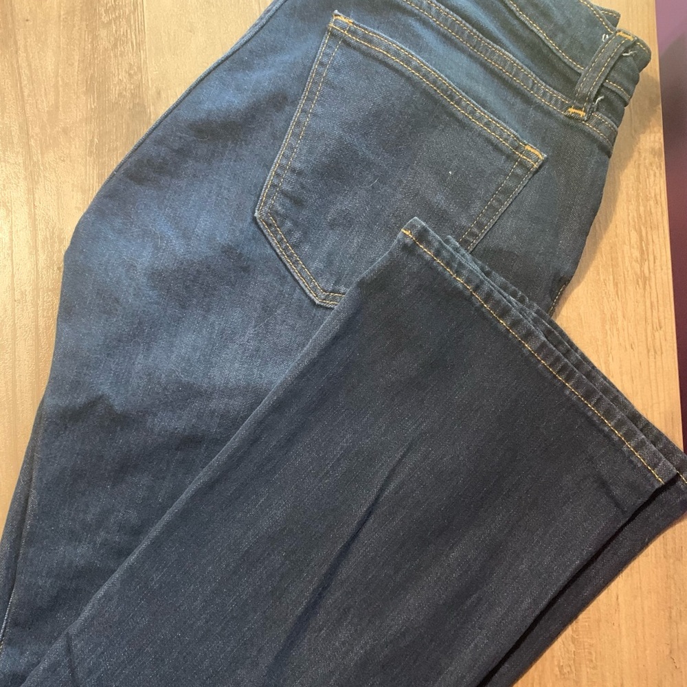 Like new! Gap perfect bootcut jeans